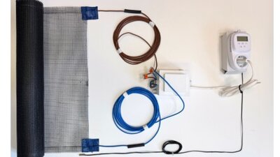 Schnelle und stabile Lastverteilschicht für alle Arten von Fußbodenheizungen Bodensystem für die schnelle Verklebung von Teppichböden, Linoleum und Designböden